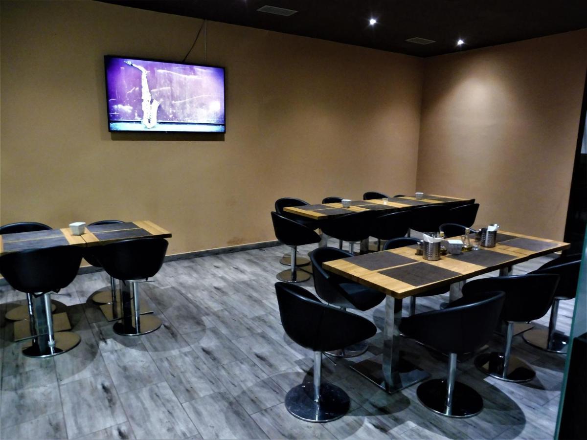 Hotel Joker Obrnice Extérieur photo