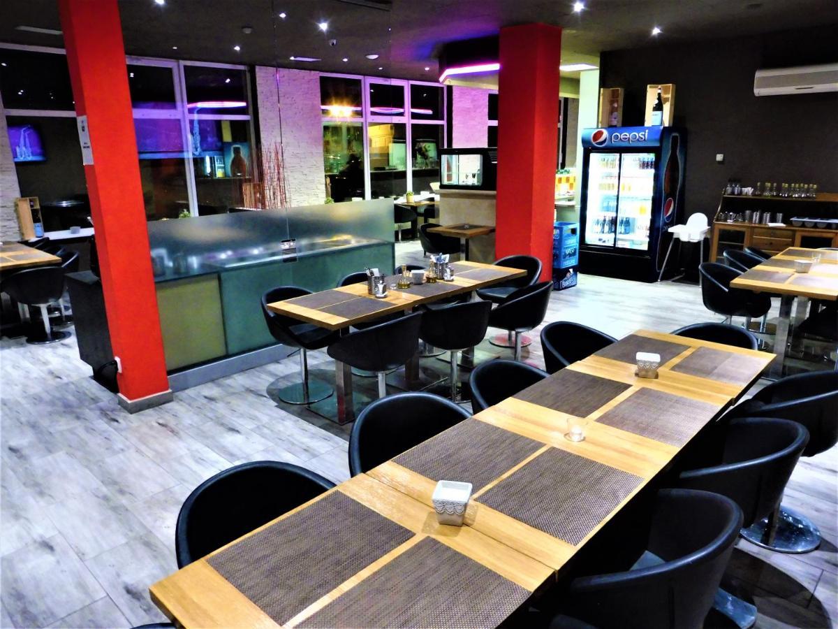Hotel Joker Obrnice Extérieur photo