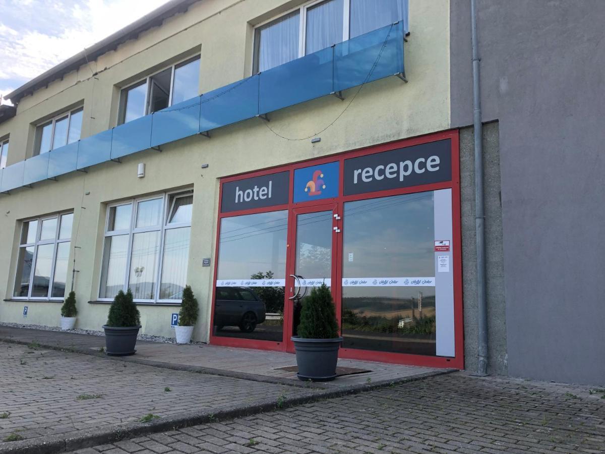 Hotel Joker Obrnice Extérieur photo