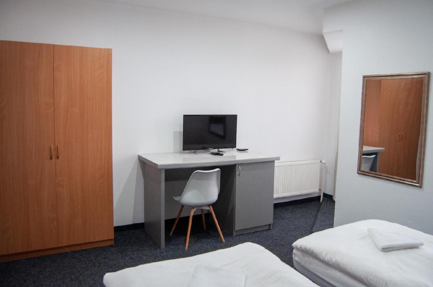 Hotel Joker Obrnice Extérieur photo